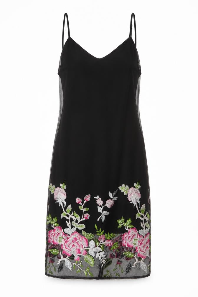 Front view of New Look women’s black polyester sheath, size UK 6, sweetheart zip