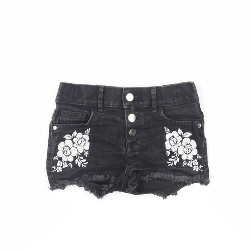 F&F Girls Black Cotton Cut-Off Shorts Size 6-7 Years Regular Buckle - Embroidered Flowers