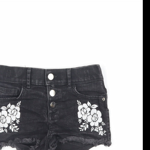 F&F Girls Black Cotton Cut-Off Shorts Size 6-7 Years Regular Buckle - Embroidered Flowers
