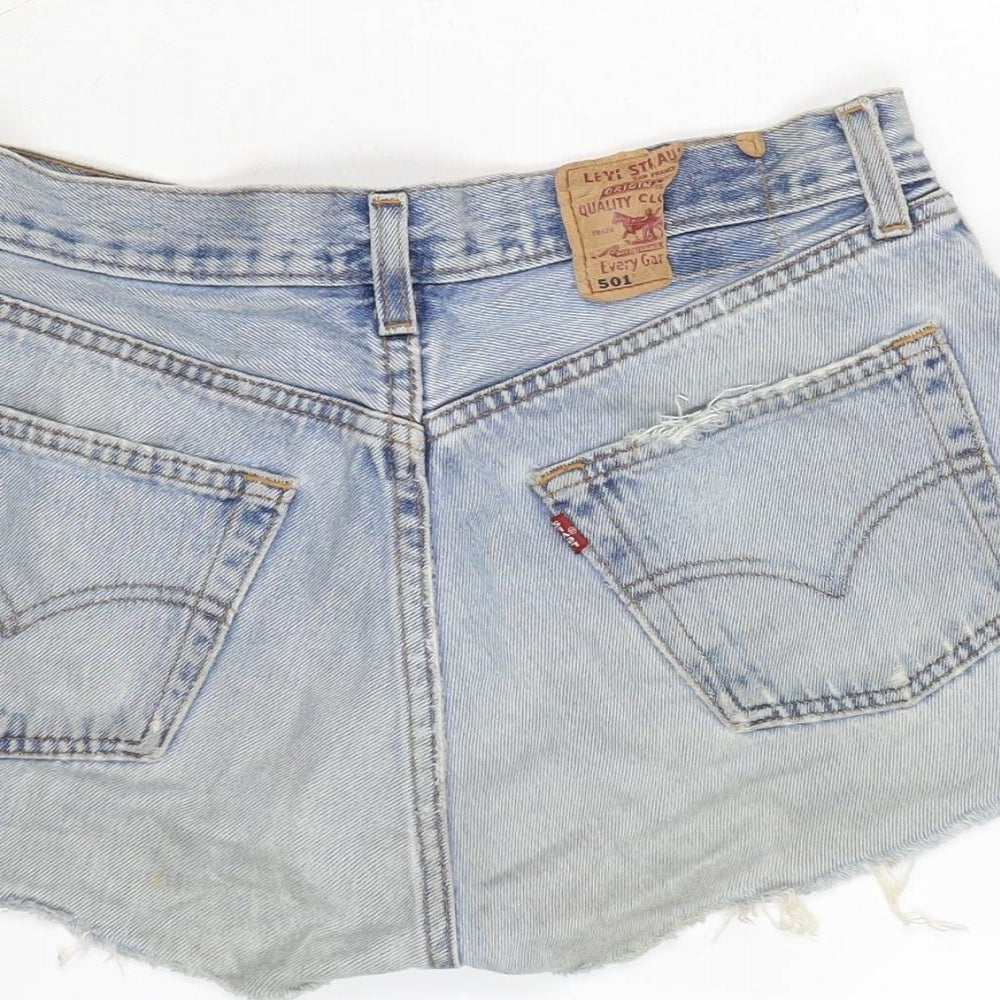 Levis Womens Blue Cotton Culotte Shorts Size 28 in Regular Button - Part of badge on back missing.