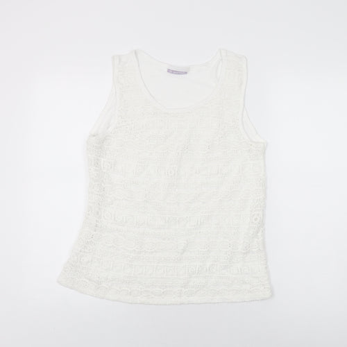 Avenue Womens White Geometric Viscose Basic T-Shirt Size 18 Round Neck