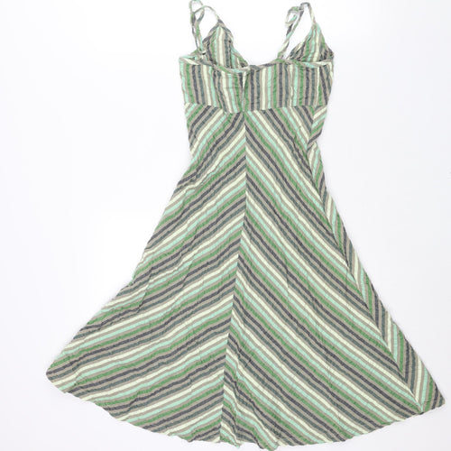 Divided by H&M Womens Green Striped Polyester Sheath Size 10 V-Neck Pullover