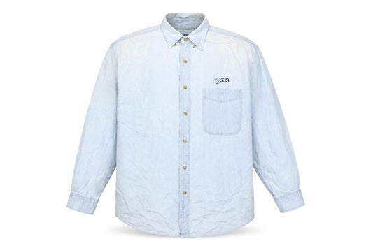 Front view of Lee men’s blue cotton button-up, size XL, collared button - sas