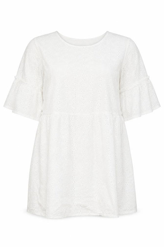 Front view of Boohoo women’s white floral cotton shift, size UK 16, round neck pullover