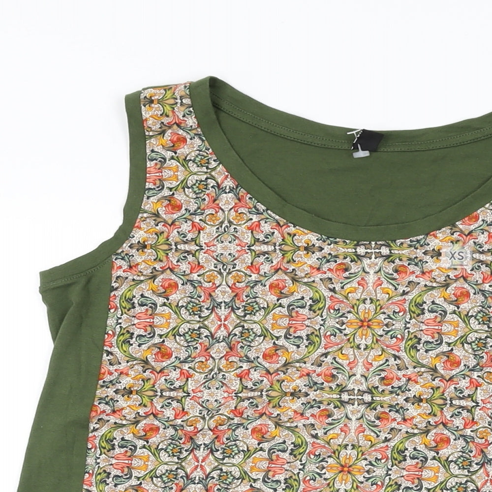 Uniqlo Womens Green Geometric Cotton Basic T-Shirt Size XS Round Neck