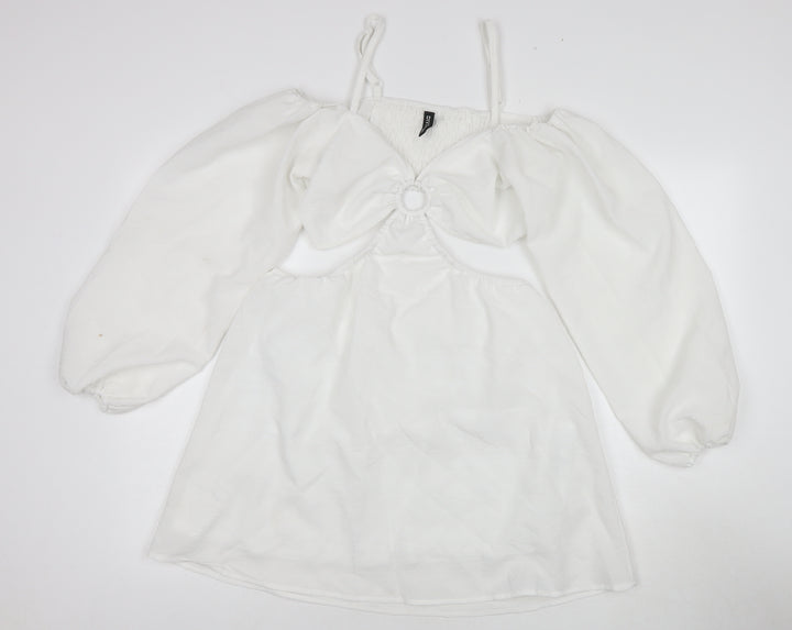 H&M Womens White Polyester A-Line Size M Sweetheart Pullover - Cut Out Detail
