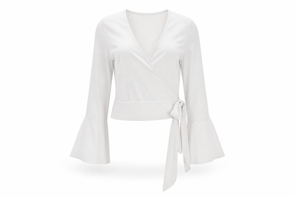 Front view of New Look women’s white polyester basic blouse, size UK 14, v-neck