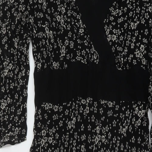 EAST Womens Black Geometric Viscose A-Line Size 16 V-Neck Pullover