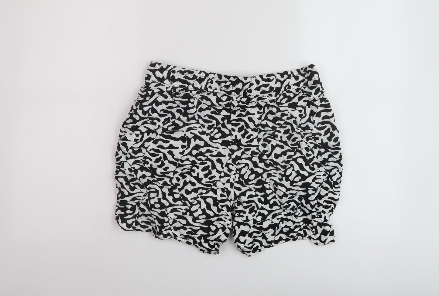 Marks and Spencer Womens Black Animal Print Viscose Basic Shorts Size 12 L5 in Regular Drawstring