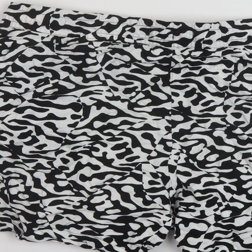 Marks and Spencer Womens Black Animal Print Viscose Basic Shorts Size 12 L5 in Regular Drawstring