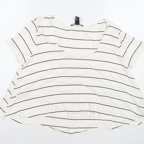 FOREVER 21 Womens White Striped Viscose Basic T-Shirt Size M Round Neck