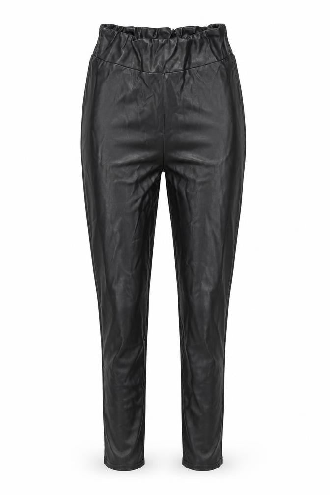 Front view of PRETTYLITTLETHING women’s black polyester pedal pusher leggings, size UK 8, 28-inch leg