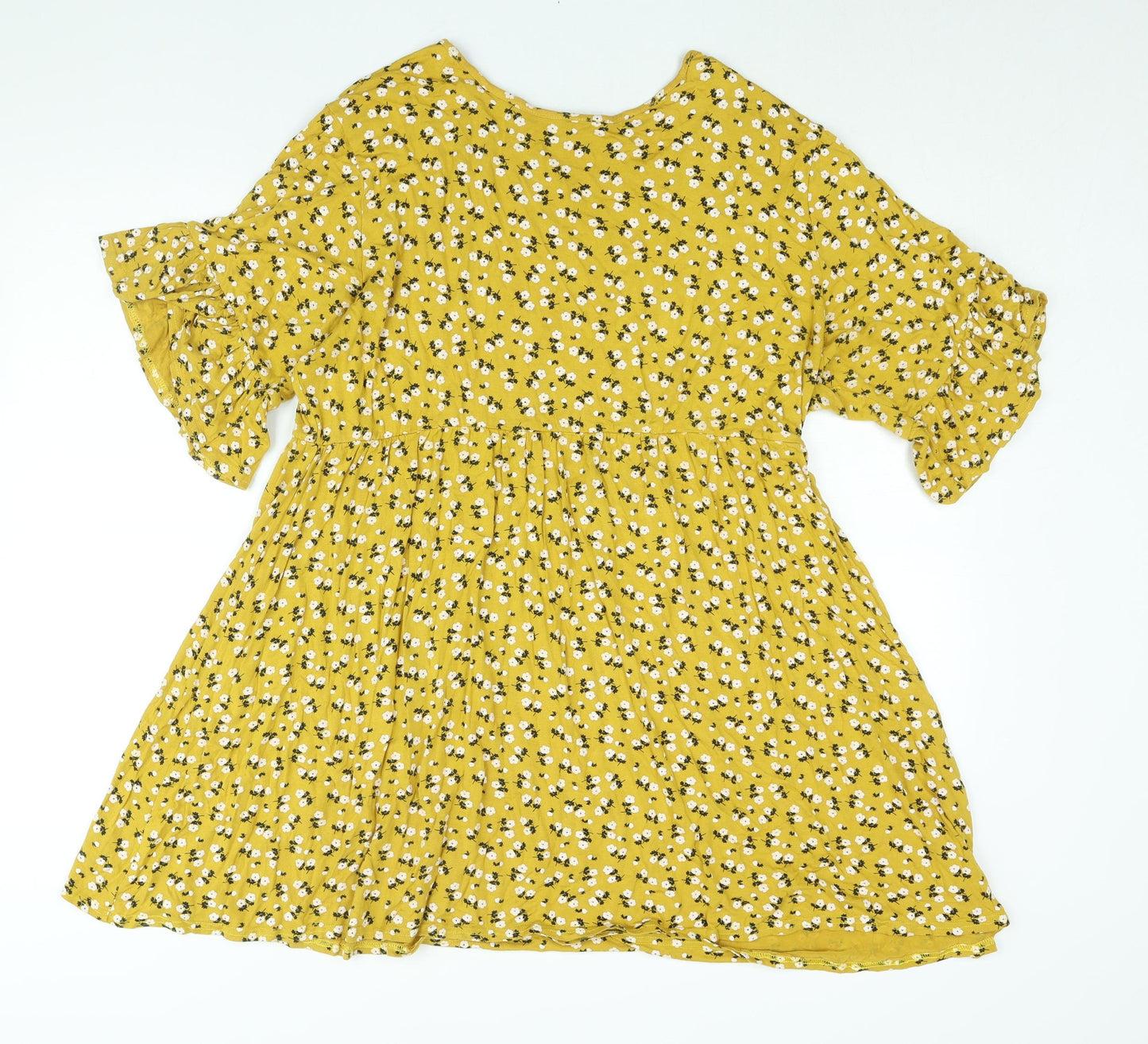 Boohoo Womens Yellow Floral Viscose A-Line Size 22 Round Neck Pullover - Smocked