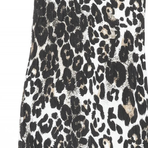 Boohoo Womens White Animal Print Polyester Bodycon Size 6 Scoop Neck Pullover