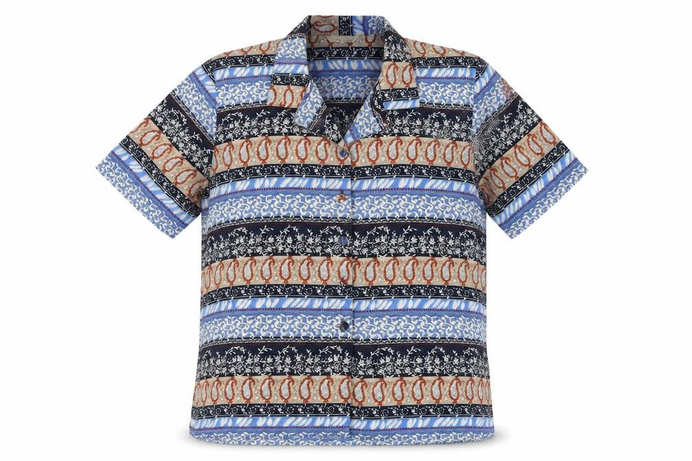 Front view of Design Essentials women’s blue paisley polyester basic button-up, size UK 14, collared