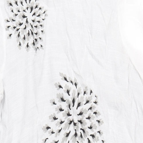 Saloos Womens White Geometric Viscose A-Line Size 16 Round Neck Pullover