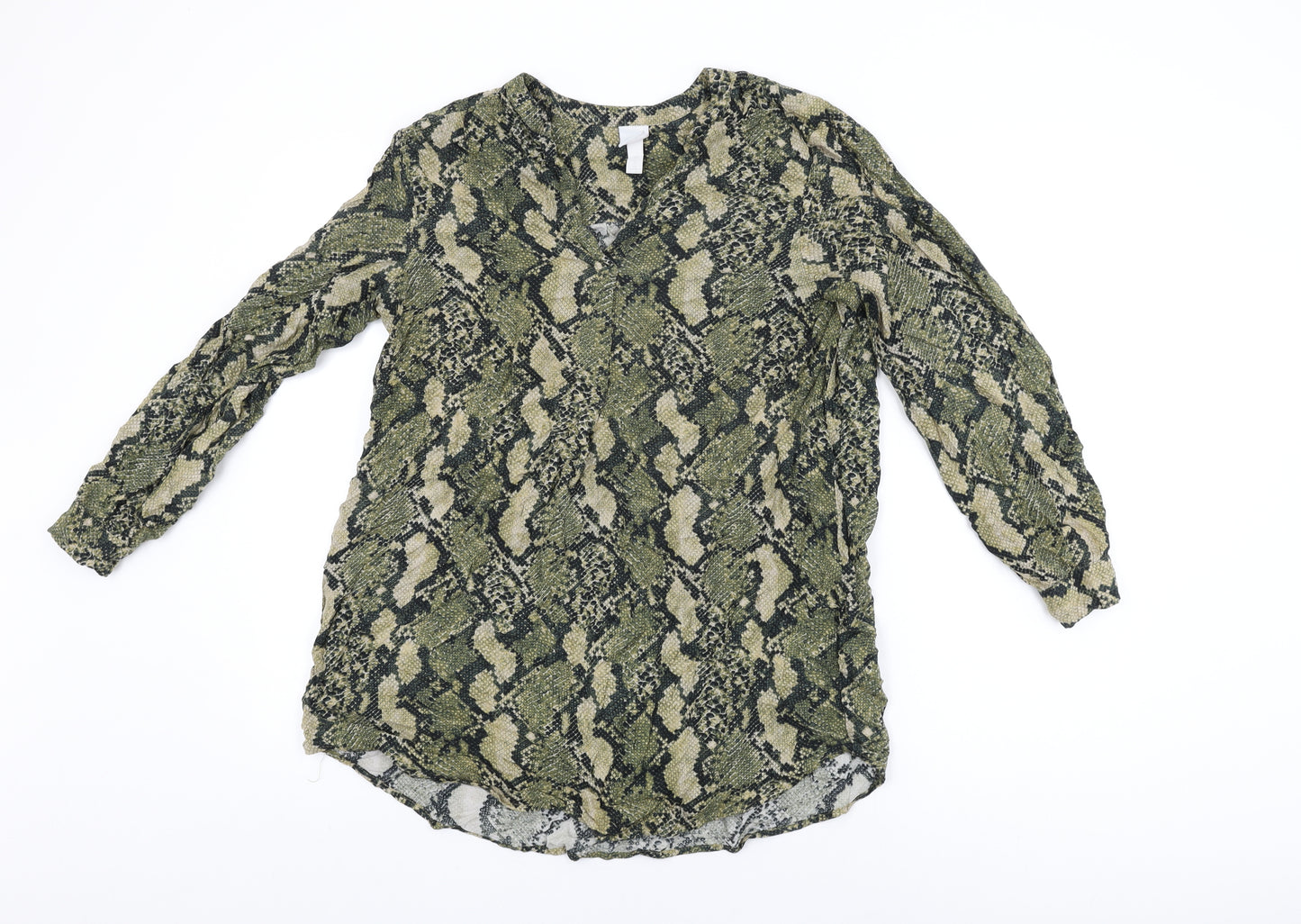 H&M Womens Green Animal Print Viscose Basic T-Shirt Size 6 V-Neck