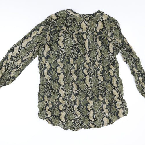 H&M Womens Green Animal Print Viscose Basic T-Shirt Size 6 V-Neck