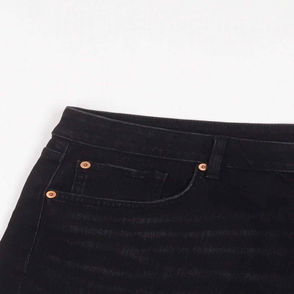 Marks and Spencer Womens Black Cotton Mom Shorts Size 20 L4 in Regular Zip