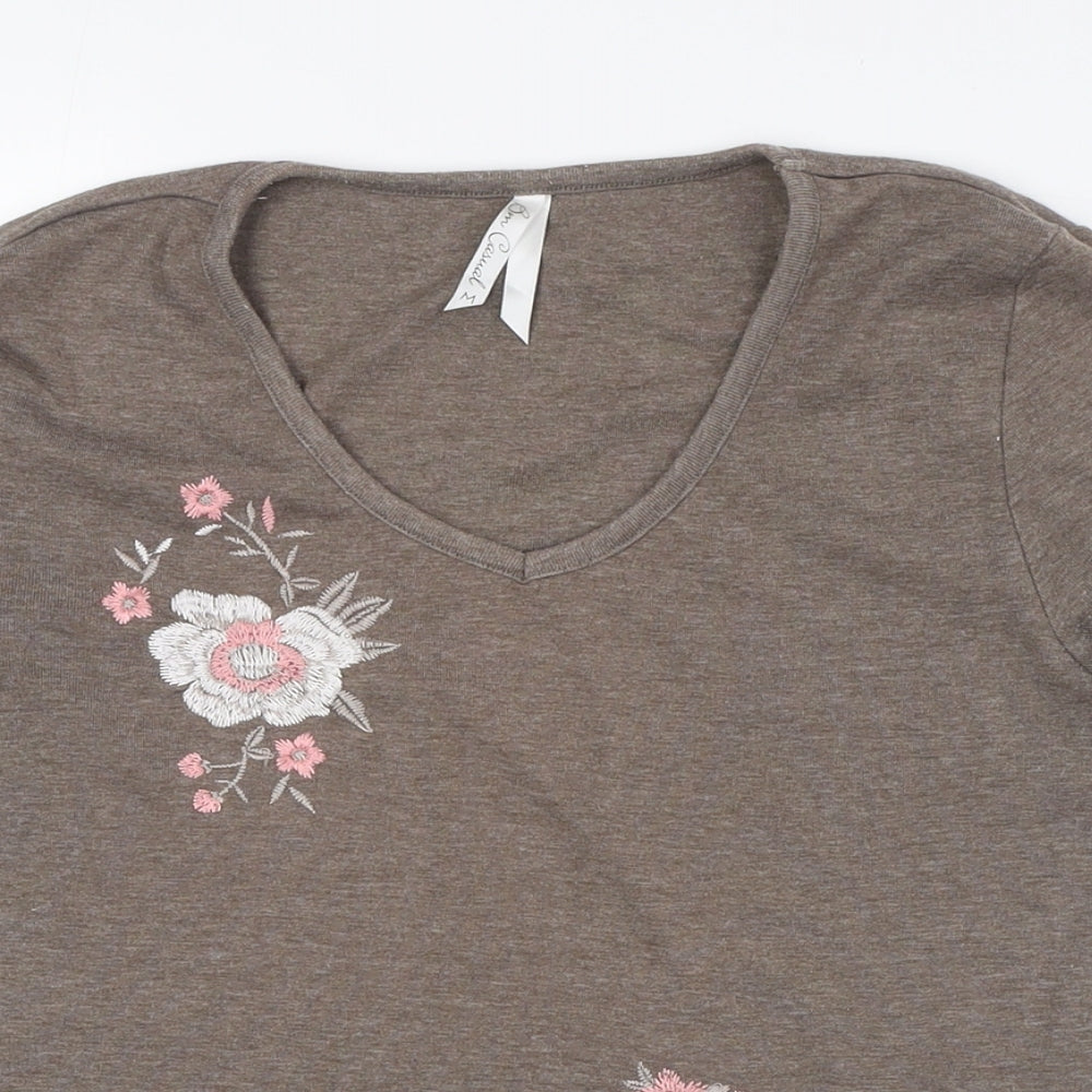 BM Womens Beige Polyester Basic T-Shirt Size M V-Neck - Floral Embroidery