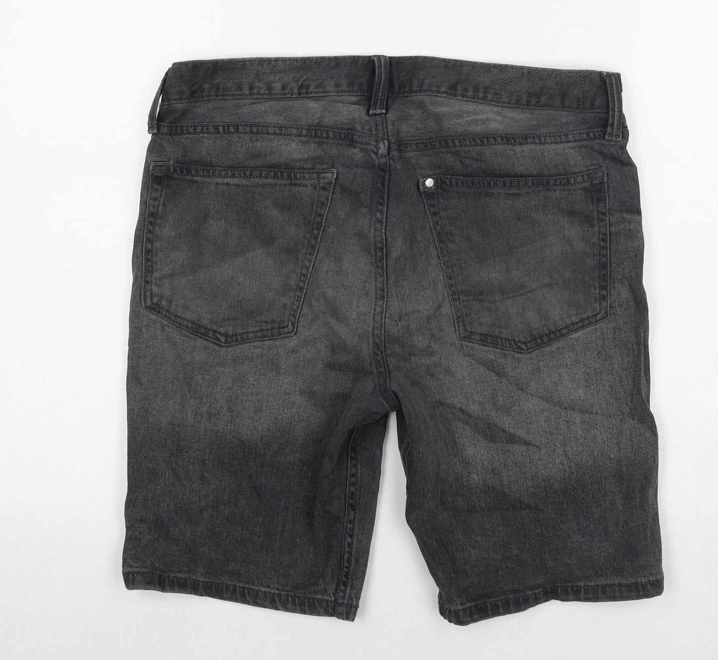 H&M Mens Black Cotton Bermuda Shorts Size 32 in L9 in Regular Zip