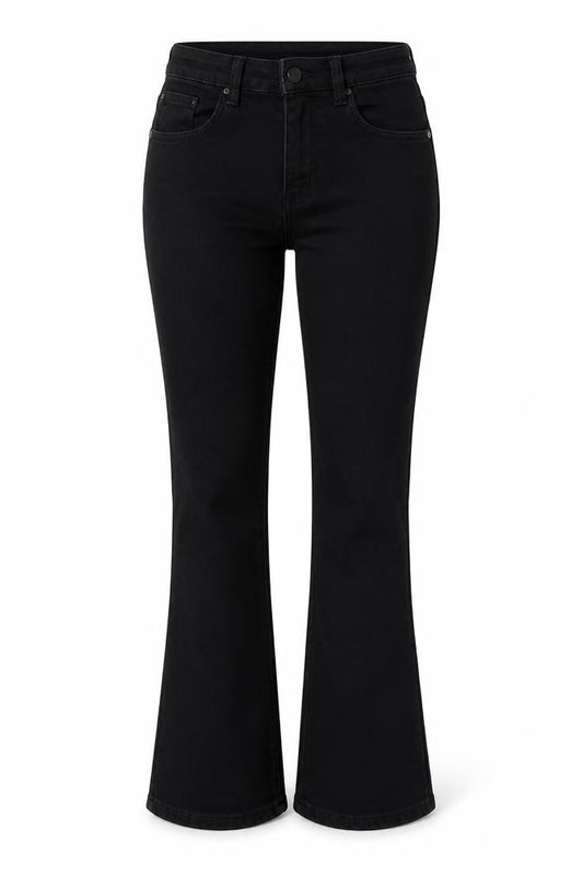 Front view of Autu Zcci women’s black cotton blend bootcut jeans, size M, 24-inch leg regular zip