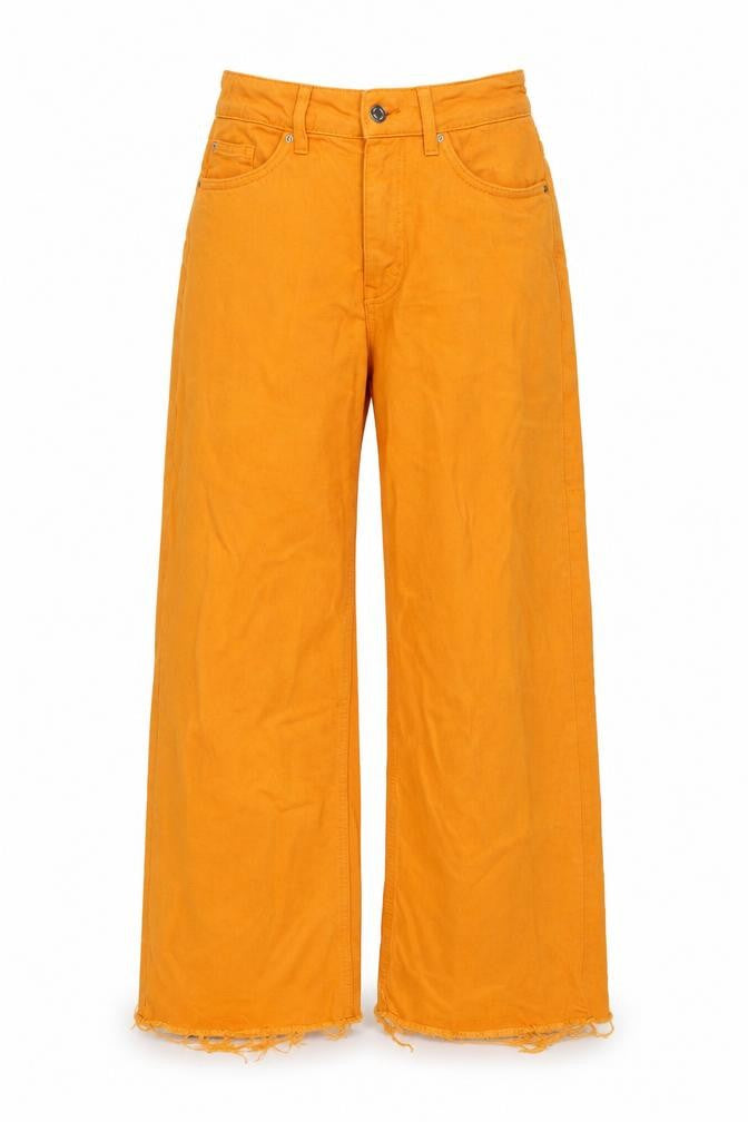 Front view of Denim & Co. women’s orange cotton blend wide-leg jeans, size UK 28, in, 27-inch leg regular zip