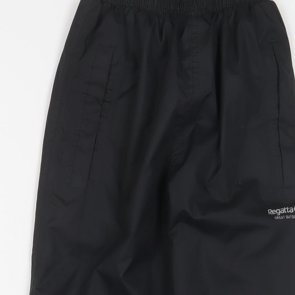 Regatta Boys Black Polyester Rain Trousers Trousers Size 7-8 Years L21 in Regular Pullover