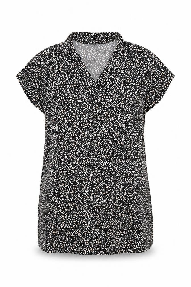 Front view of New Look women’s black animal print viscose shift, size UK 14, collared pullover