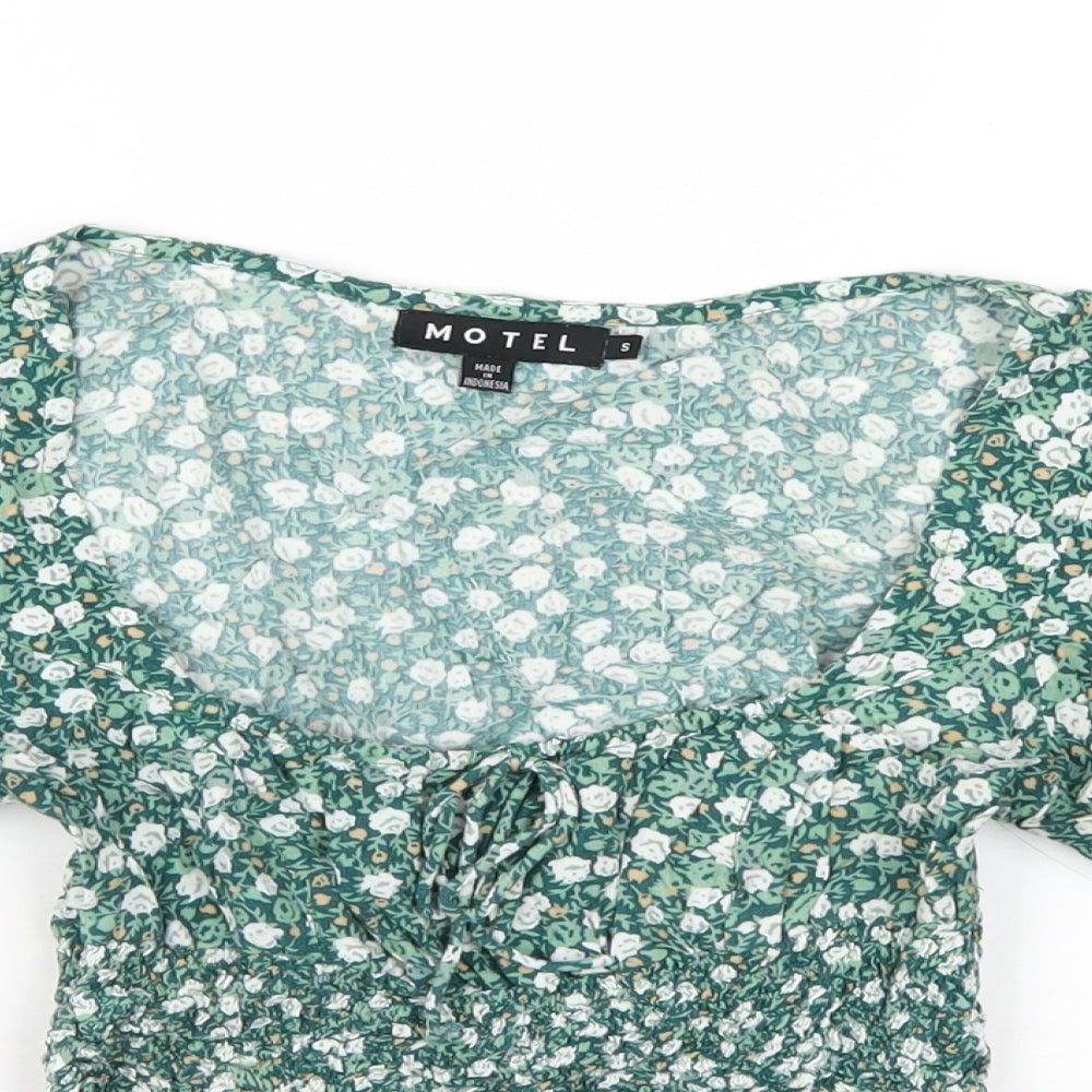 Motel Womens Green Floral Viscose Cropped T-Shirt Size S Scoop Neck