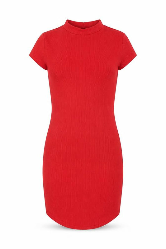 Front view of PRETTYLITTLETHING women’s red polyester bodycon, size UK 6, round neck pullover