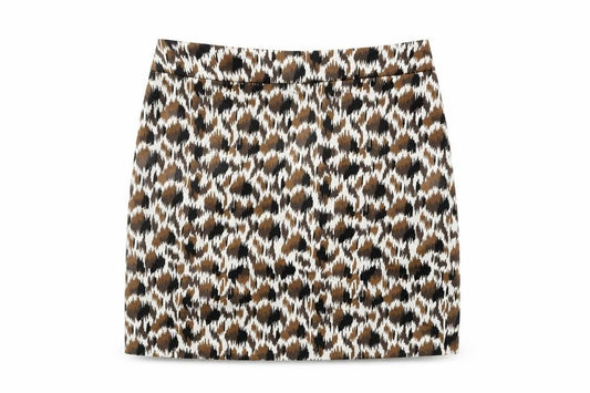 Front view of Valerie Bertinelli women’s white geometric cotton mini skirt, size UK 4, zip