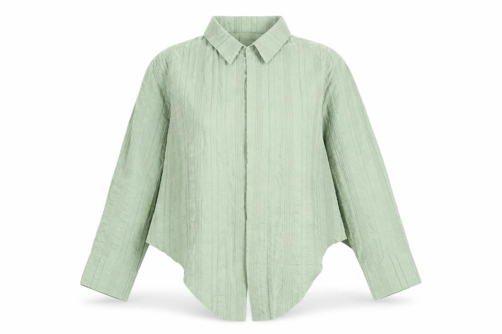 Front view of PRETTYLITTLETHING women’s green polyester kimono blouse, size UK 14, collared
