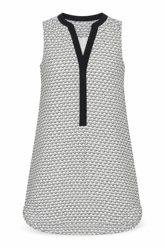 Front view of H&M women’s black geometric polyester a-line, size UK 10, v-neck pullover