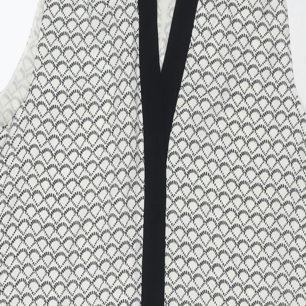 H&M Womens Black Geometric Polyester A-Line Size 10 V-Neck Pullover