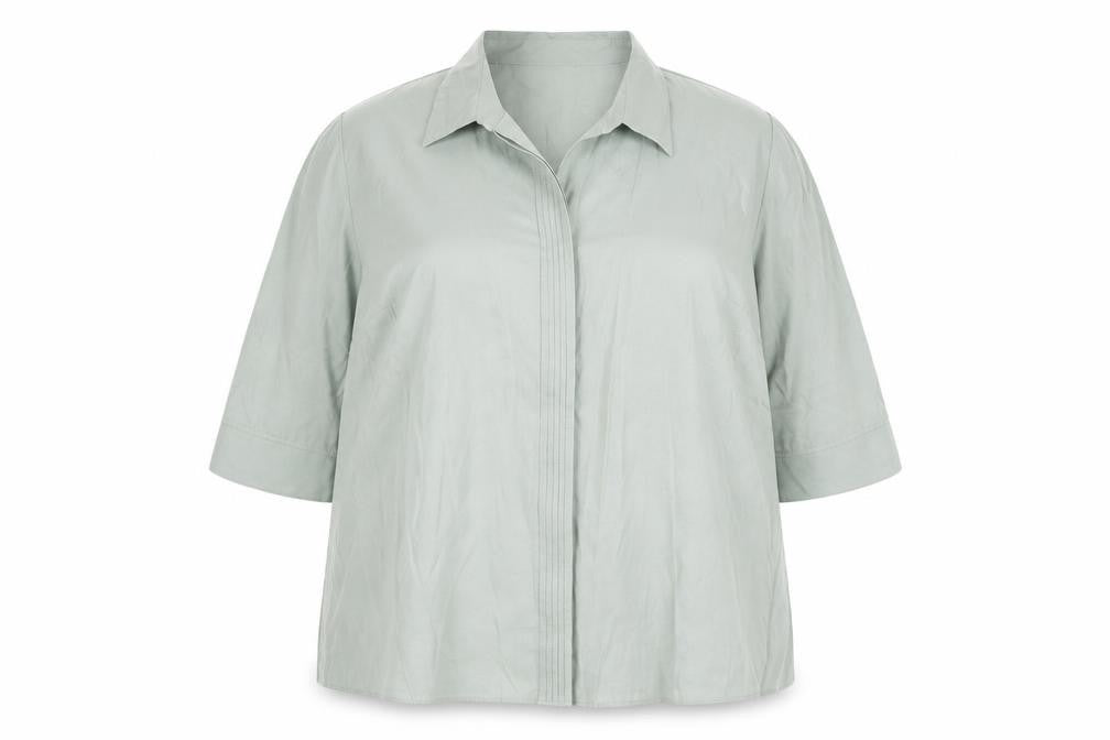 Front view of Essence women’s green viscose basic button-up, size UK 20, collared