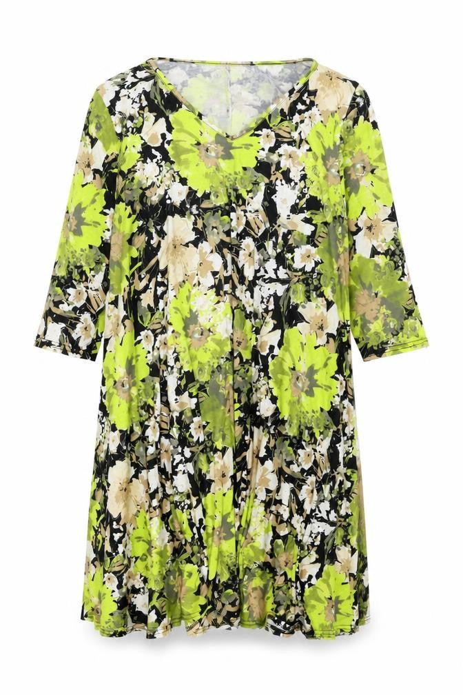 Front view of Boohoo women’s black floral polyester shift, size UK 20, v-neck pullover