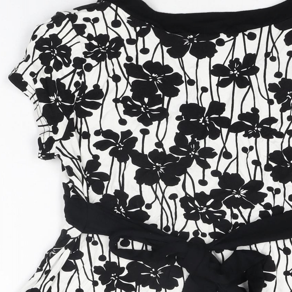 M&Co Womens White Floral Viscose Basic T-Shirt Size 16 V-Neck