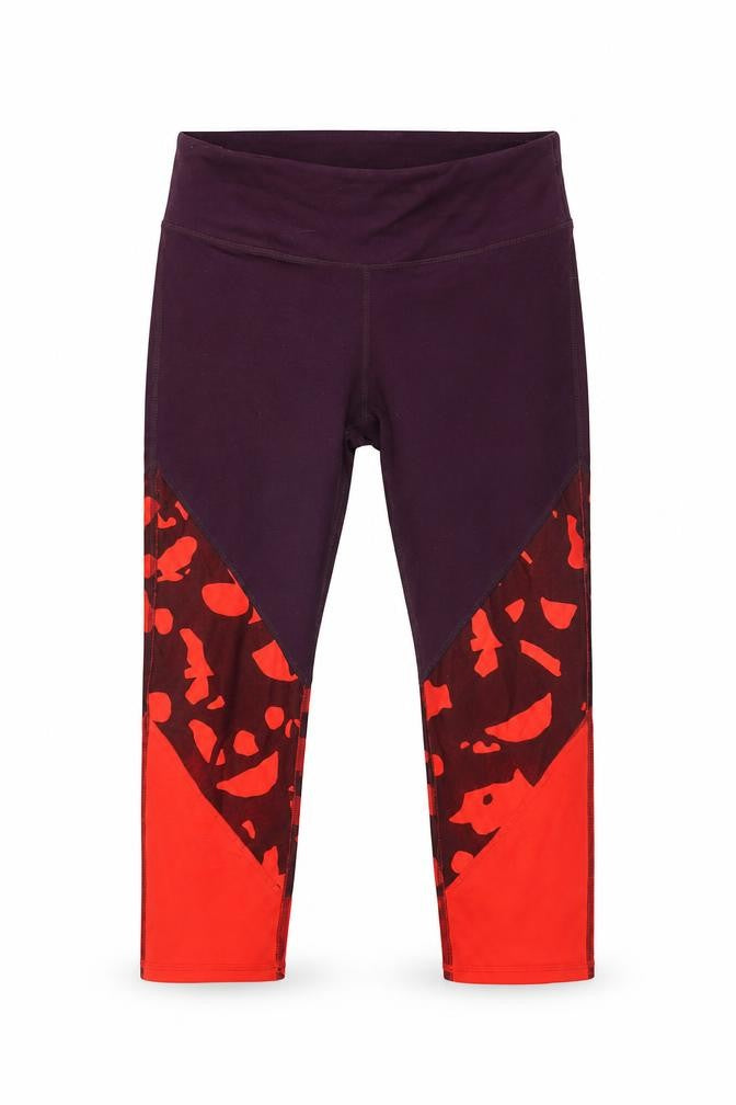 Front view of Fabletics women’s purple geometric polyester pedal pusher leggings, size XS, 20.5-inch leg regular pullover