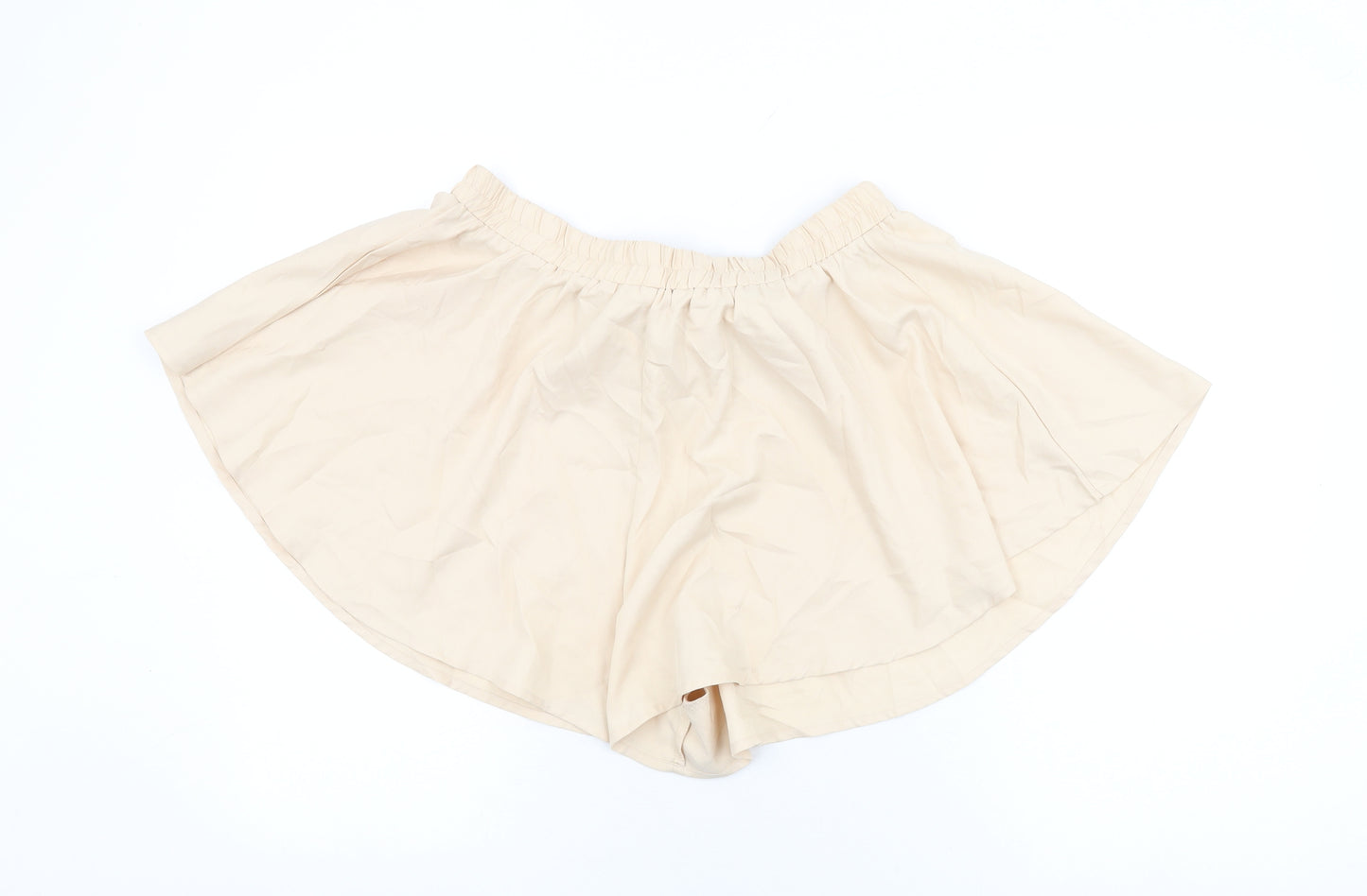 PRETTYLITTLETHING Womens Beige Polyester Basic Shorts Size 14 L3 in Regular Pull On - Floaty Shorts