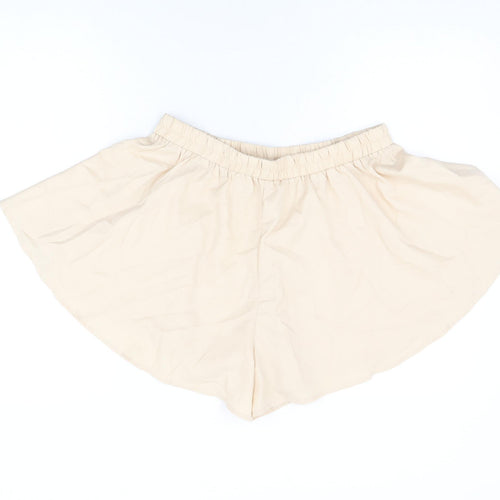 PRETTYLITTLETHING Womens Beige Polyester Basic Shorts Size 14 L3 in Regular Pull On - Floaty Shorts
