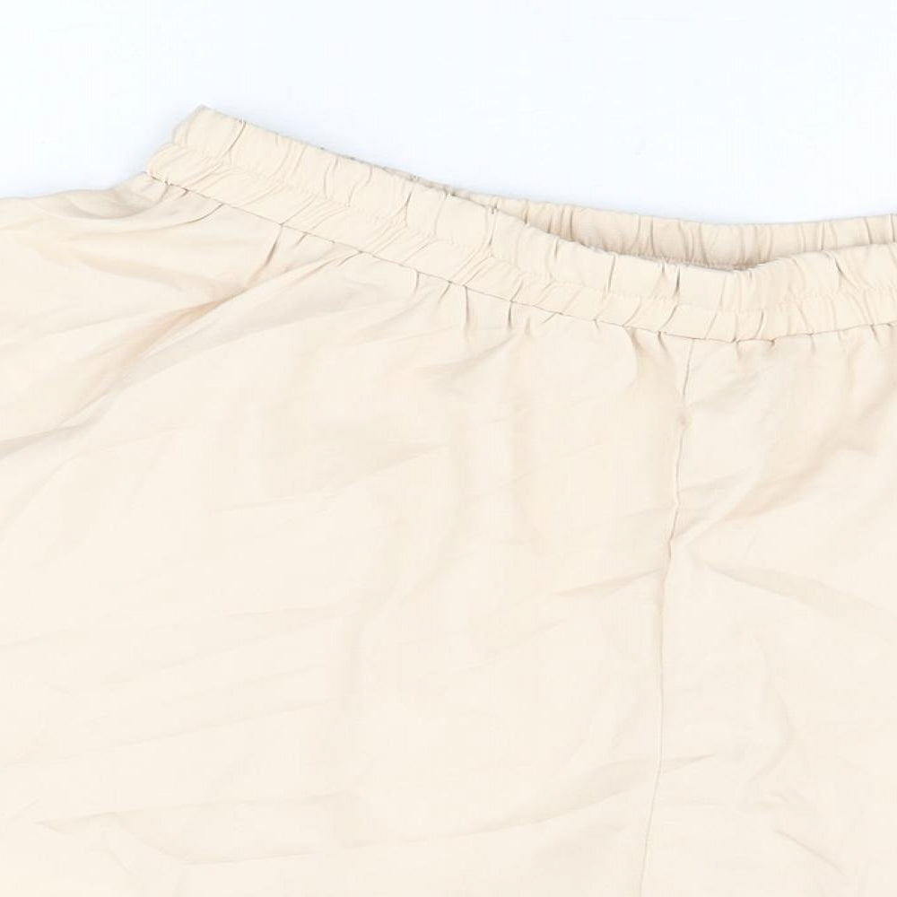 PRETTYLITTLETHING Womens Beige Polyester Basic Shorts Size 14 L3 in Regular Pull On - Floaty Shorts