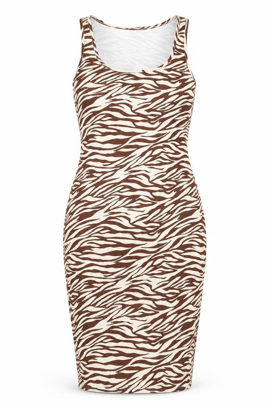 Front view of Boohoo women’s beige animal print polyester bodycon, size UK 14, scoop neck pullover