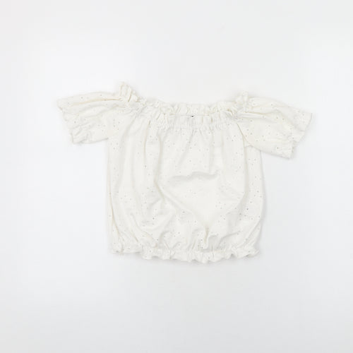 M&Co Girls White Geometric Polyester Basic T-Shirt Size 12 Years Off the Shoulder Pullover