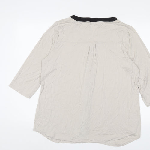 Bonmarché Womens Beige Viscose Basic T-Shirt Size 20 V-Neck