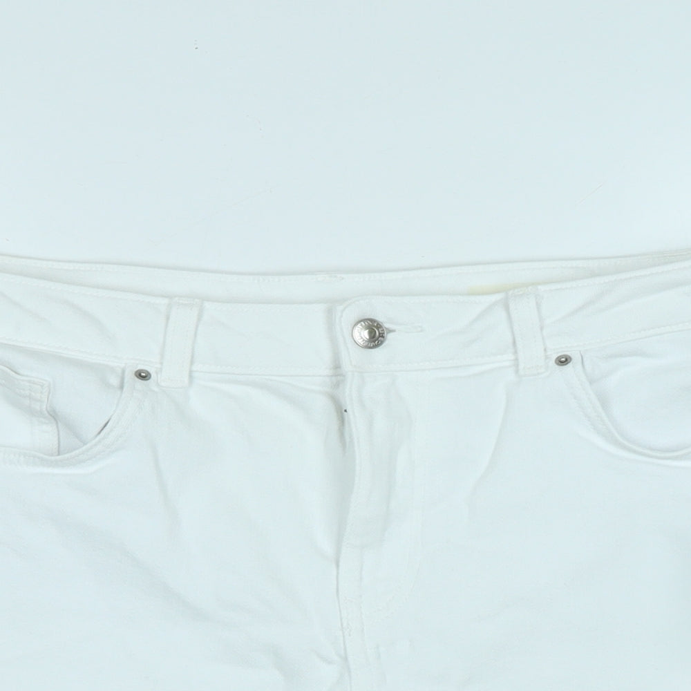 Marks and Spencer Womens White Cotton Boyfriend Shorts Size 12 Regular Zip