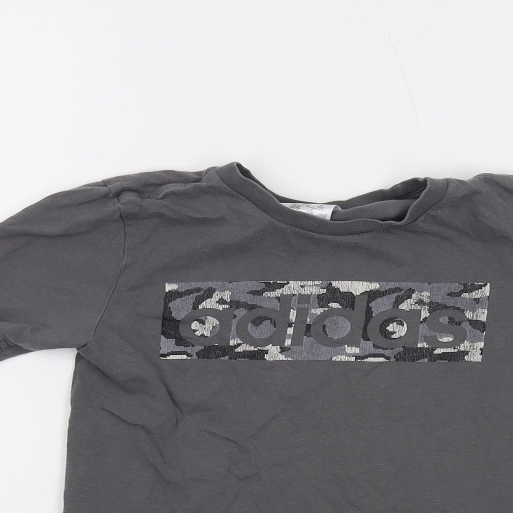 adidas Boys Grey Cotton Basic T-Shirt Size 7-8 Years Crew Neck Pullover - Logo