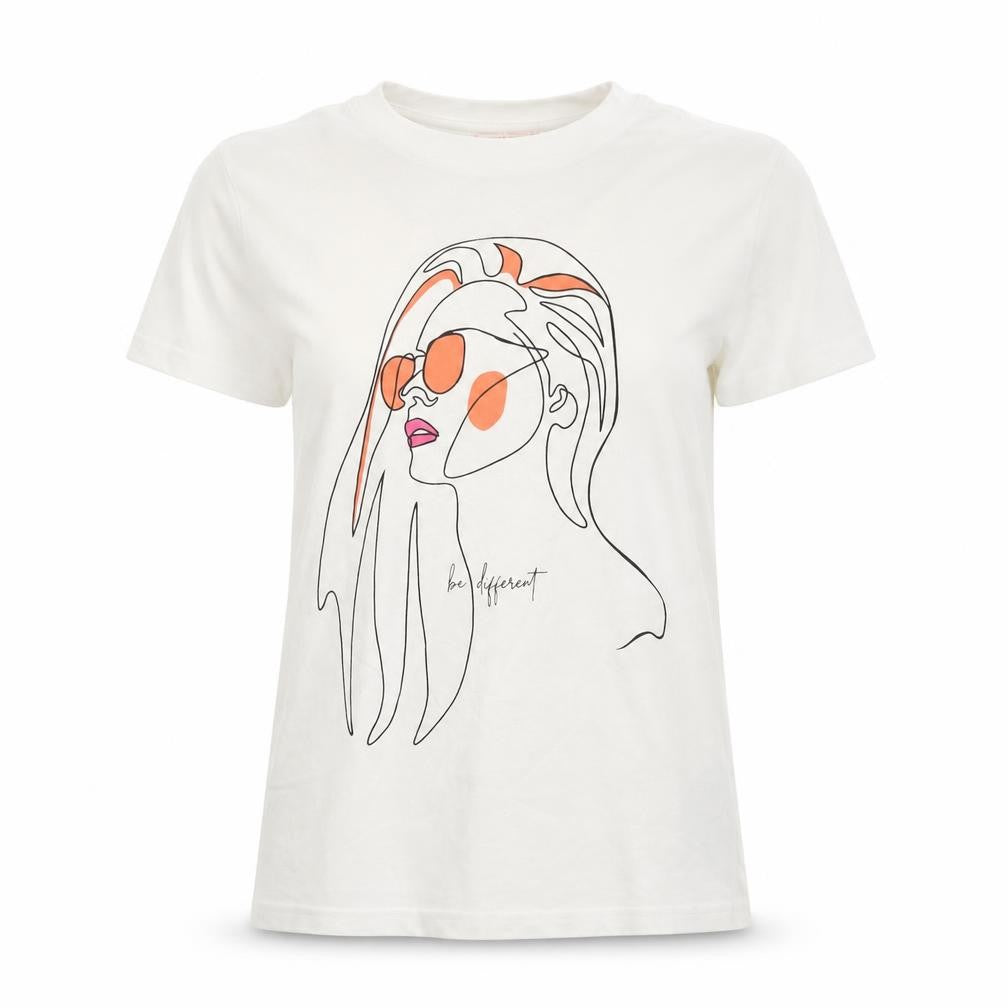 Front view of Stitch & Soul women’s white cotton basic t-shirt, size XS, crew neck