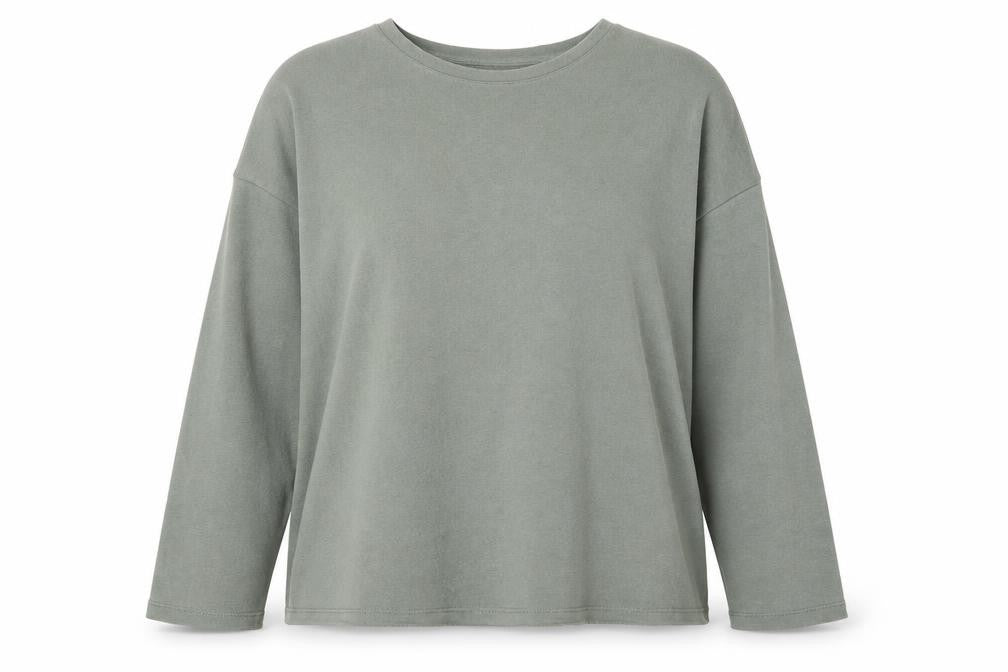 Front view of Pull&Bear women’s green cotton pullover sweatshirt, size XL, pullover