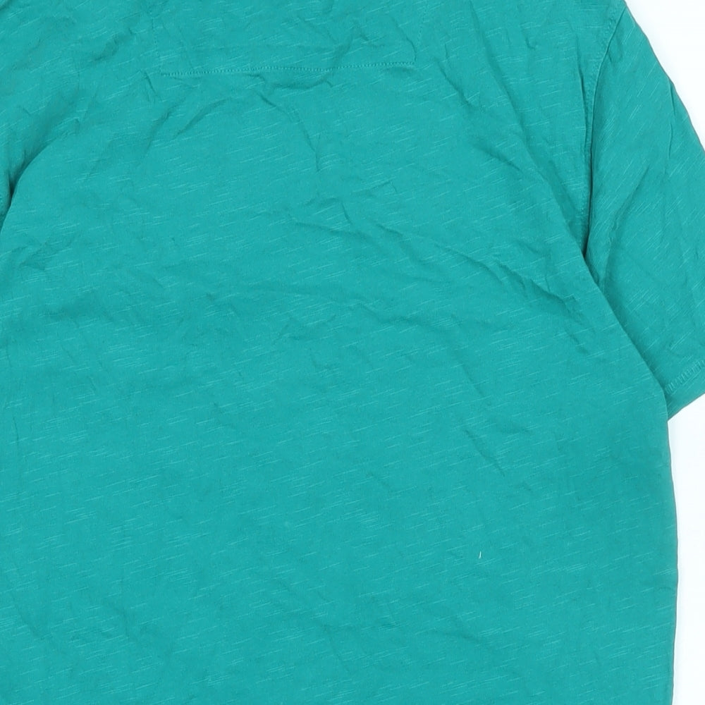 GUESS Womens Green Cotton Basic T-Shirt Size S Crew Neck - Logo - Palm Tree on front Pocket